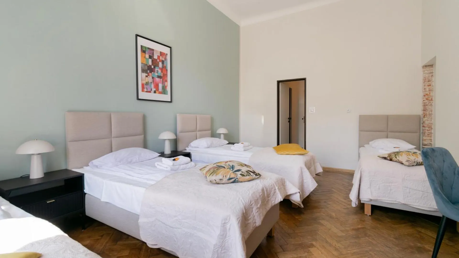 Apartments Studencka Street, Next To Planty Park Krakau 0*,
